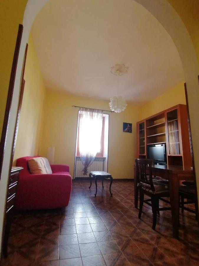 Due Finestre Sul Cortile Hotel Novi Ligure Exterior photo