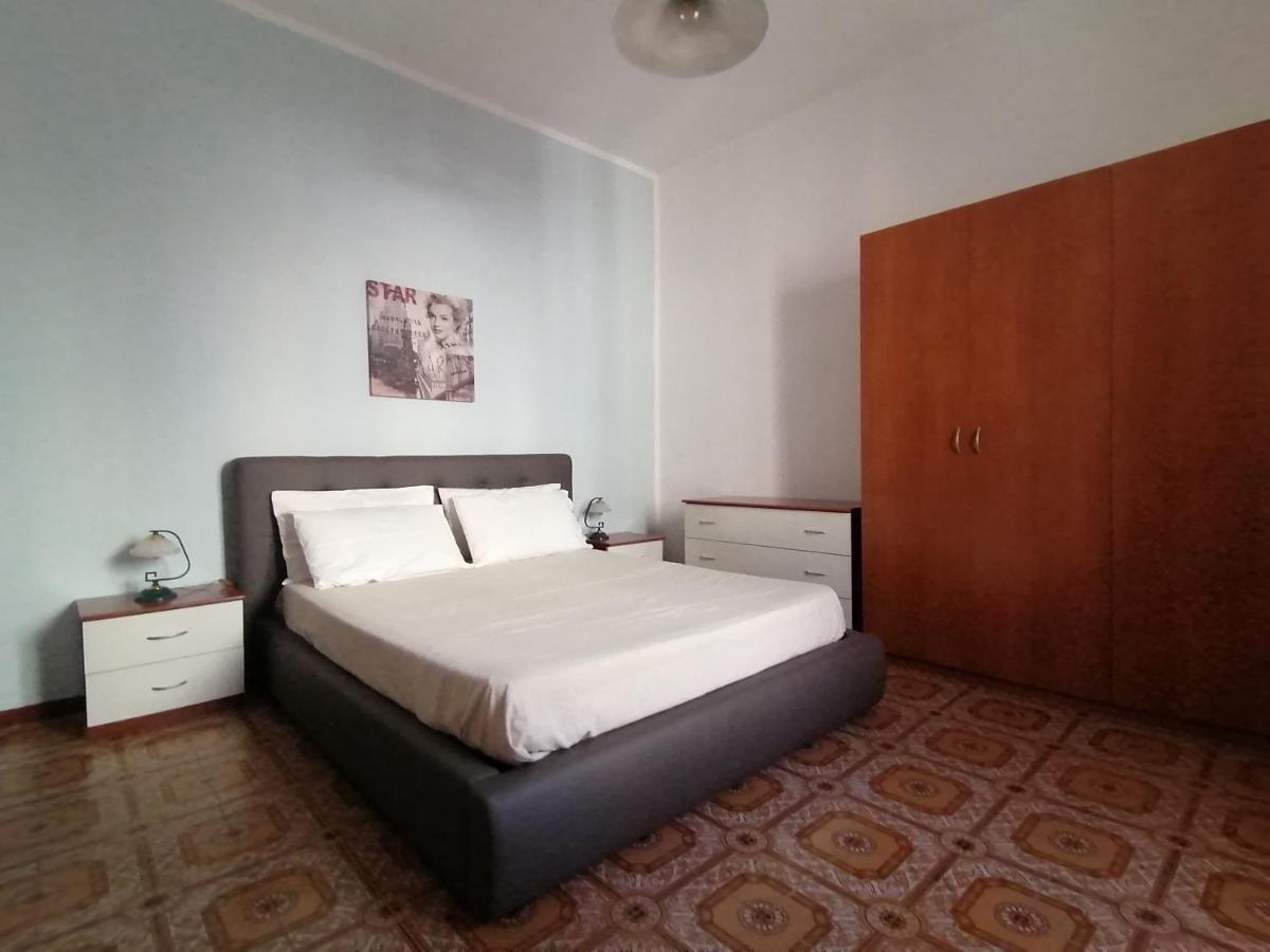 Due Finestre Sul Cortile Hotel Novi Ligure Exterior photo